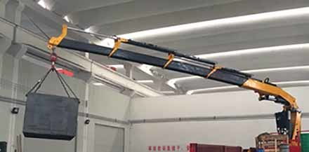 西藏地區(qū)汽車吊機油更換周期與搬運服務注意事項