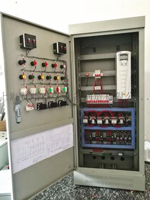 樓盤恒壓供水控制柜/abb變頻器abb配電柜abb18.5kw一控二定制